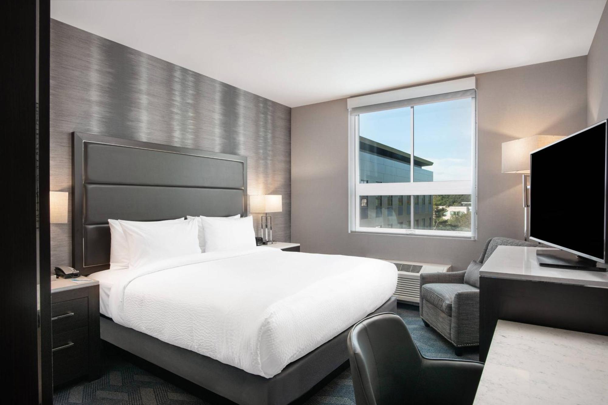Fairfield Inn & Suites By Marriott Boston Waltham Extérieur photo