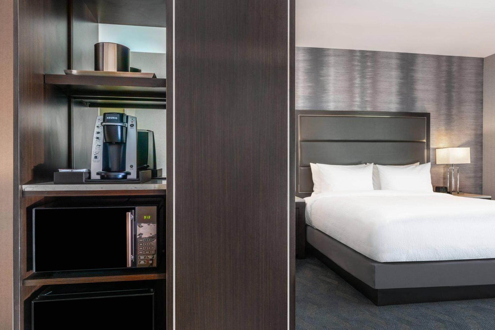 Fairfield Inn & Suites By Marriott Boston Waltham Extérieur photo